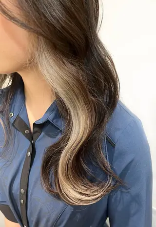 ロング カラー 予約 停止のヘアスタイル