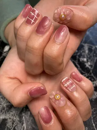 ショート ネイル ✴︎ Delightのネイルデザイン