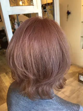 ミディアム カラー plaatje 義見のヘアスタイル