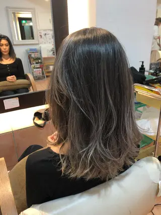 セミロング カラー 💙あかみね 💙（mine）のヘアスタイル