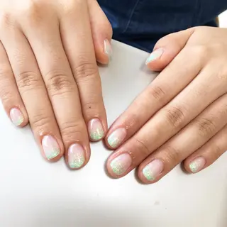 ネイル Petit Fleur所属・青柳 亜梨奈のマツエク・マツパデザイン