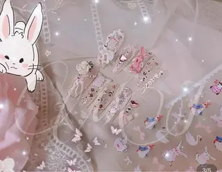 ネイル はぴねす所属・横浜 美夢のネイルデザイン