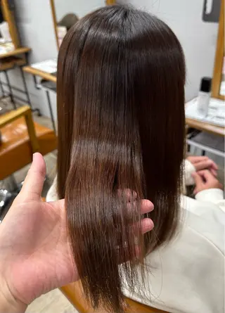 セミロング カラー COCO .のヘアスタイル