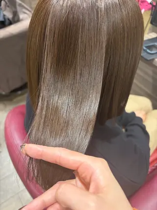 ショート 色落ちまで可愛い🩷 透明感🩵安江理緒のヘアスタイル