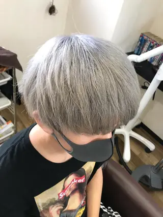 ショート カラー メンズ 栄/レイヤーカット /ケアブリーチ🍁楓のヘアスタイル