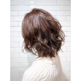 ミディアム EIGHT plum TOKIOリミテッドのヘアスタイル
