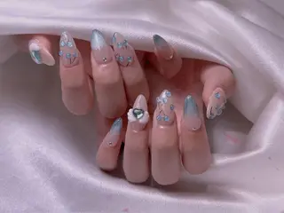 ネイル 長さ出し専門店 RIRIのネイルデザイン