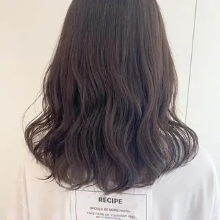 カラー 山口 莉奈のヘアスタイル