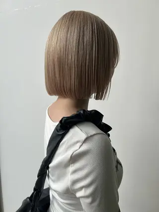 ショート 勝野夏希/ハイトーン /ベージュ/松本のヘアスタイル