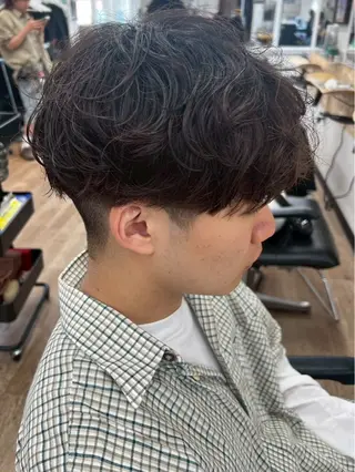パーマ メンズ 吉松 ここみのヘアスタイル