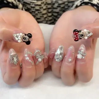 ネイル 💎🐰 saki. m 🐰💎のネイルデザイン