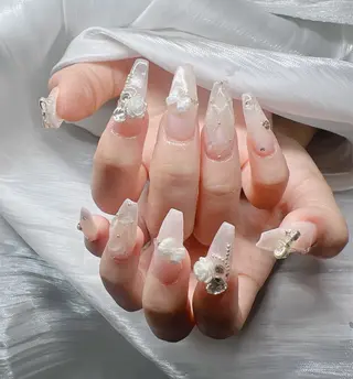 ネイル Lee Nailsのネイルデザイン