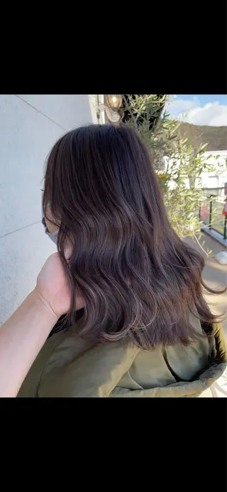 ロング カラー 鵜飼 真伍のヘアスタイル