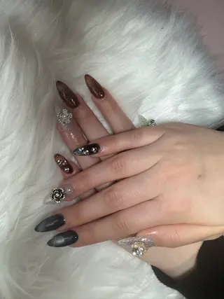 ネイル Glitter Nailのネイルデザイン