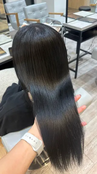 セミロング amber  池袋所属・大木 唯月のヘアスタイル