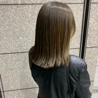 ロング カラー SAKINO. ベージュカラーのヘアスタイル