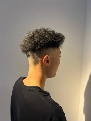 メンズ 李 泰宇のヘアスタイル