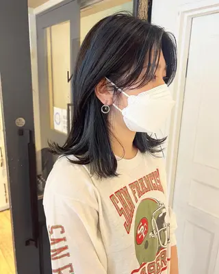ミディアム カラー パーマ ヘアアレンジ メンズ キッズ ネイル マツエク・マツパ アイブロウ ウルフレイヤーカット /チヒロのヘアスタイル