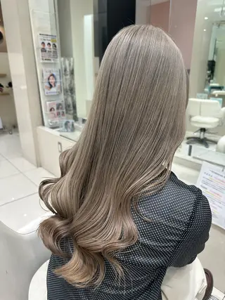 カラー 艶髪/ブリーチなし Wカラー🌺yuiのヘアスタイル
