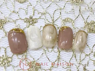 ネイル T RIRIKAのネイルデザイン