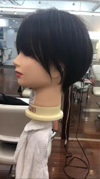 ショート 波巻きスパイラル 河原崎　基のヘアスタイル