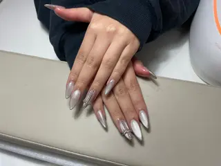 ネイル 楊 蓉のネイルデザイン