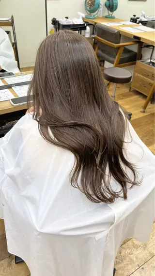 ロング カラー 抜きっぱなしブロンド /ハイトーン/カナタのヘアスタイル