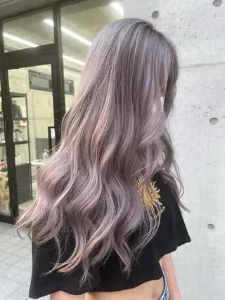 ロング カラー 岡留 愛美のヘアスタイル