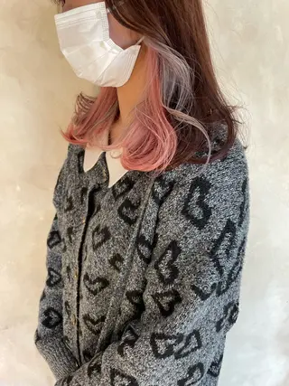 ミディアム カラー 西野 麻瑚のヘアスタイル