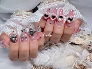 ネイル ✨Nailsalon Vi+✨のネイルデザイン