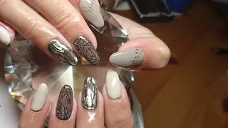 ネイル LAVISH nail salonのネイルデザイン