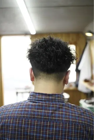 パーマ メンズ 関 晃哉のヘアスタイル