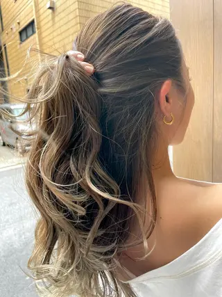 ロング カラー ハイライトが 得意なニキです😊のヘアスタイル