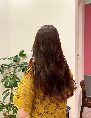 ロング 大阪ウルフカット 🐺デザインカラーのヘアスタイル