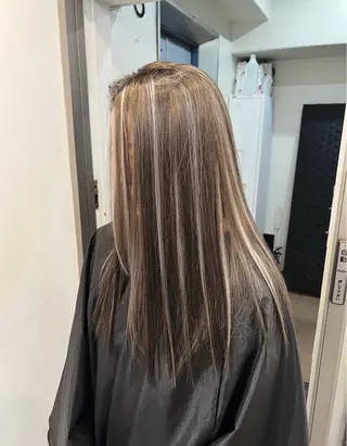 ロング カラー ROBIN所属・指名数No.1 /NAOYAのヘアスタイル