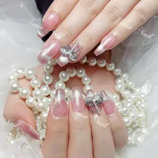 ネイル 🌷 Mooning 🌷のネイルデザイン