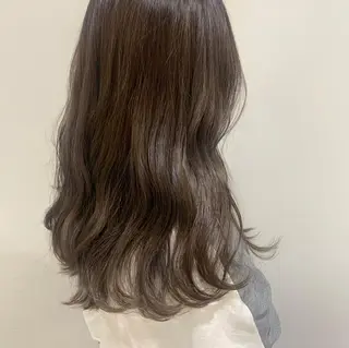 カラー 山口 莉奈のヘアスタイル