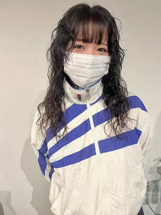 ミディアム パーマ 桃果 momokaのヘアスタイル