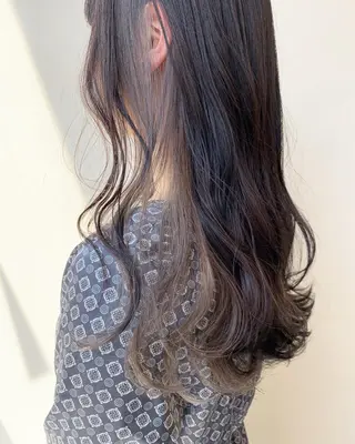 ロング カラー 立川 奈那子のヘアスタイル