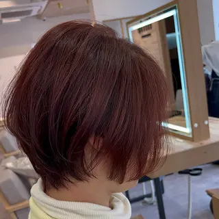 ショート カラー 小田 亮のヘアスタイル