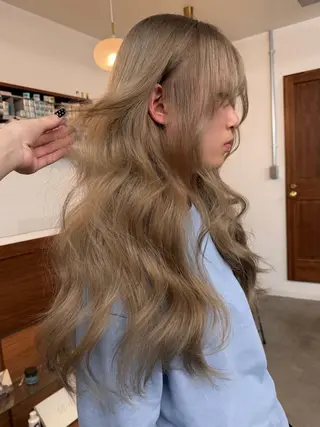 ロング カラー 大阪梅田/ イマムラミヅキのヘアスタイル