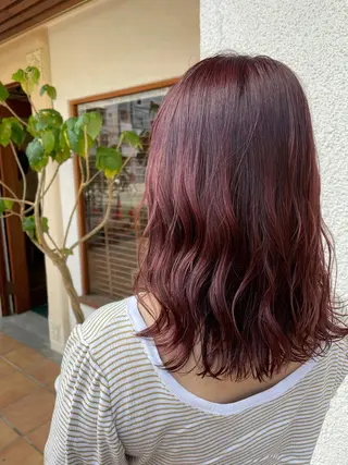 セミロング カラー putri 副店長 岸本　拓真のヘアスタイル