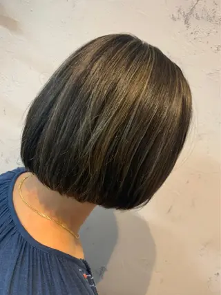 カラー ○HITOMI ○のヘアスタイル