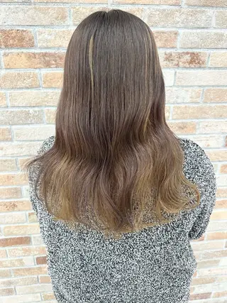 ロング カラー 齋藤 らいのヘアスタイル