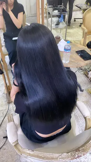 ロング 美髪矯正 透明感 カラー⭐️ユウキのヘアスタイル