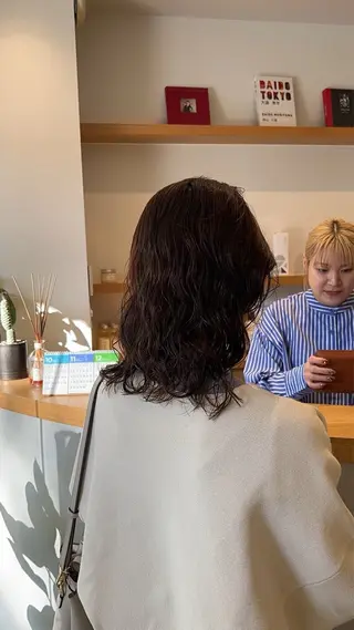 ミディアム パーマ 山口 陸のヘアスタイル