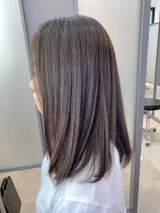 セミロング カラー 【透明感、艶髪】西村 有司のヘアスタイル