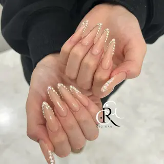 ロング 美フォルムスカルプ✨ RENAのネイルデザイン