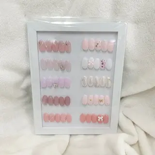 ネイル WHITE NAIL Ichinoseのネイルデザイン