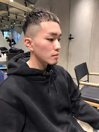 メンズ 🌈圧倒的デザイン パーマ　関和希のヘアスタイル